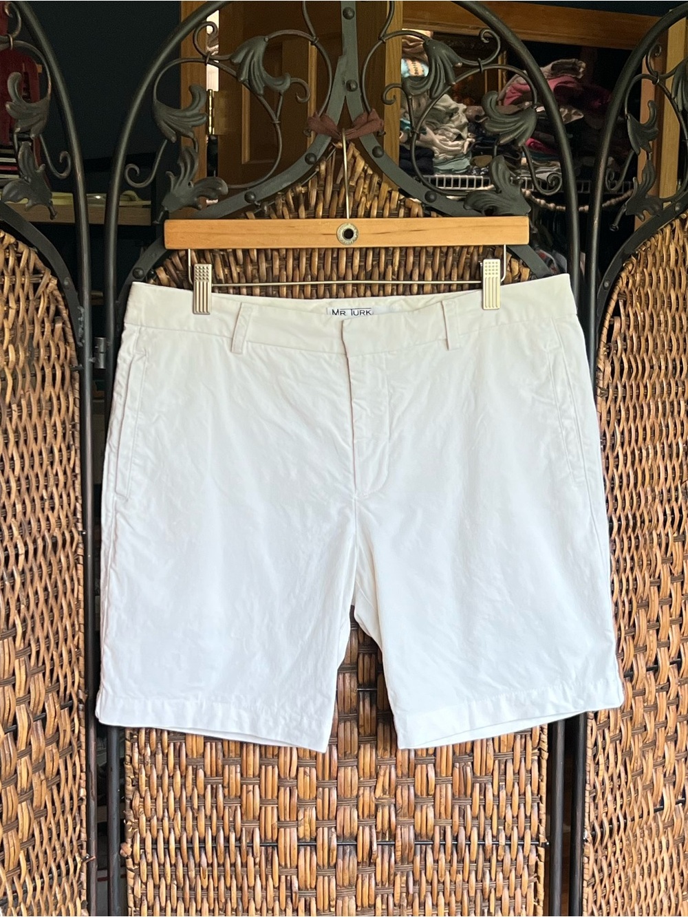 34 Mr. Turk Cotton 7.5” Inseam White Shorts